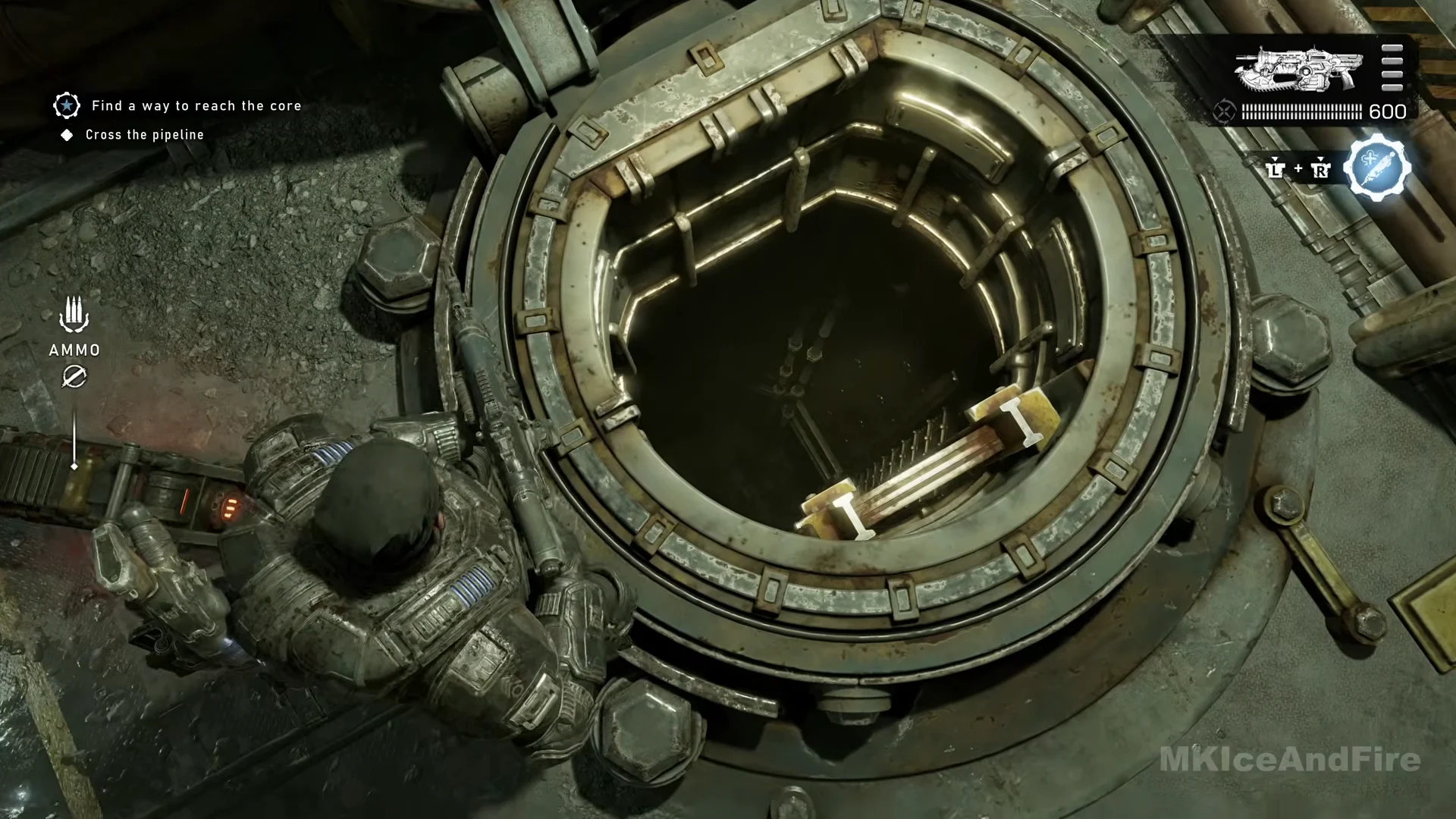 Round coolant hatch in the gantry