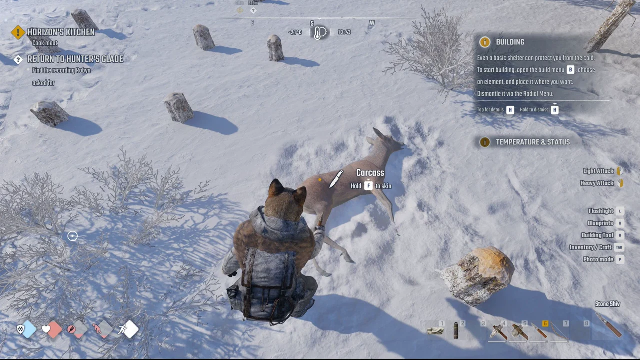 Deer carcass with the Hold F to skin prompt and knife equipped