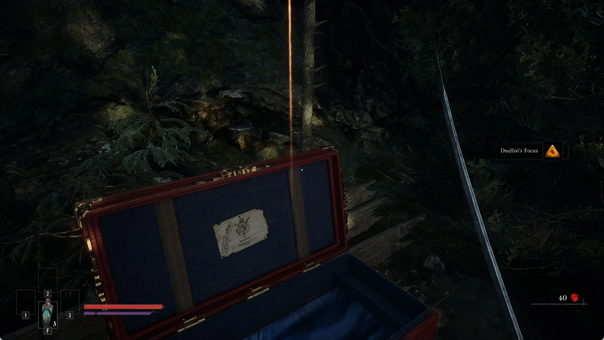 Opened red Valor Mortis chest with the Duellist's Focus Amber banner at the right
