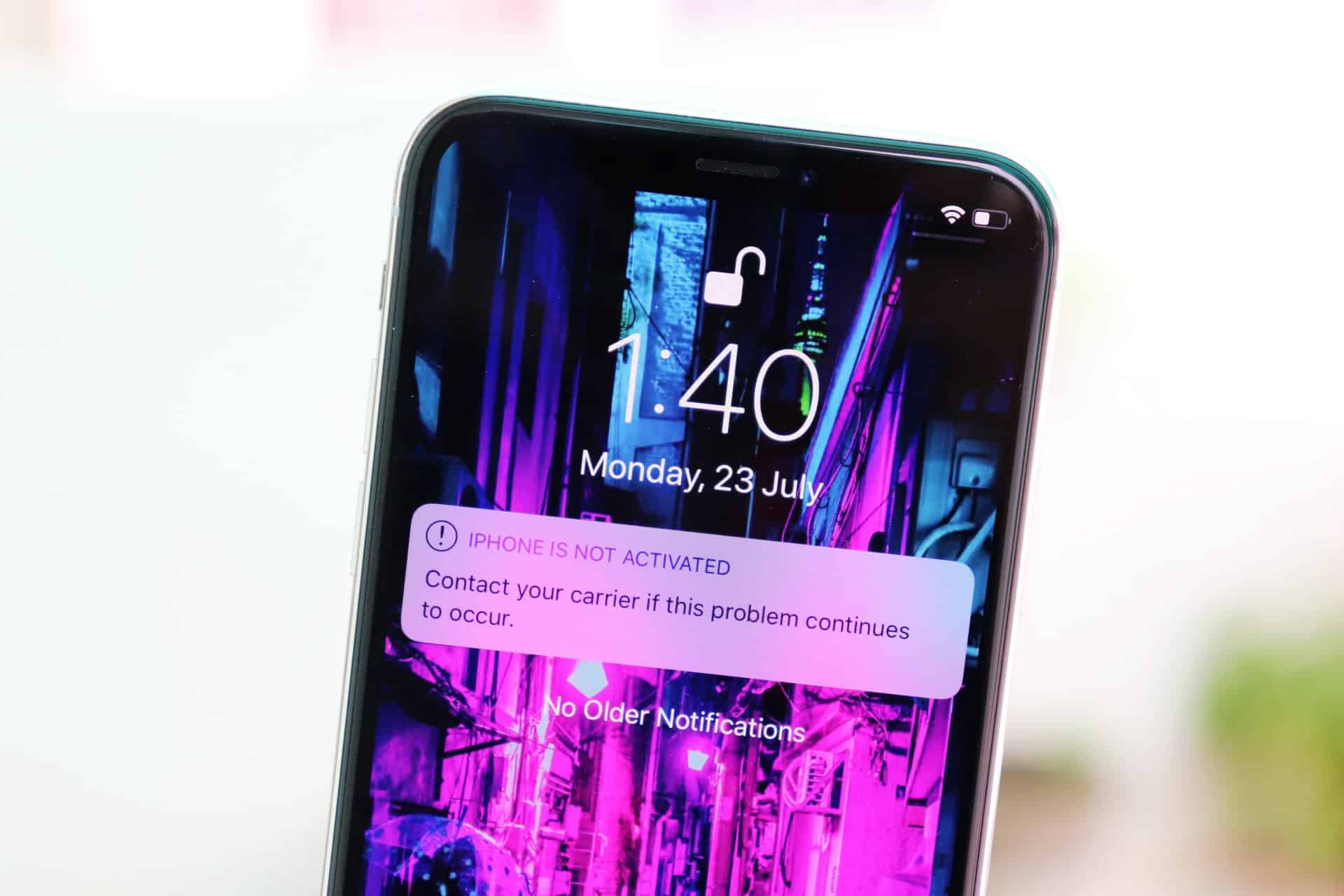 FIX: iPhone XS and iPhone XR “No Service” issue