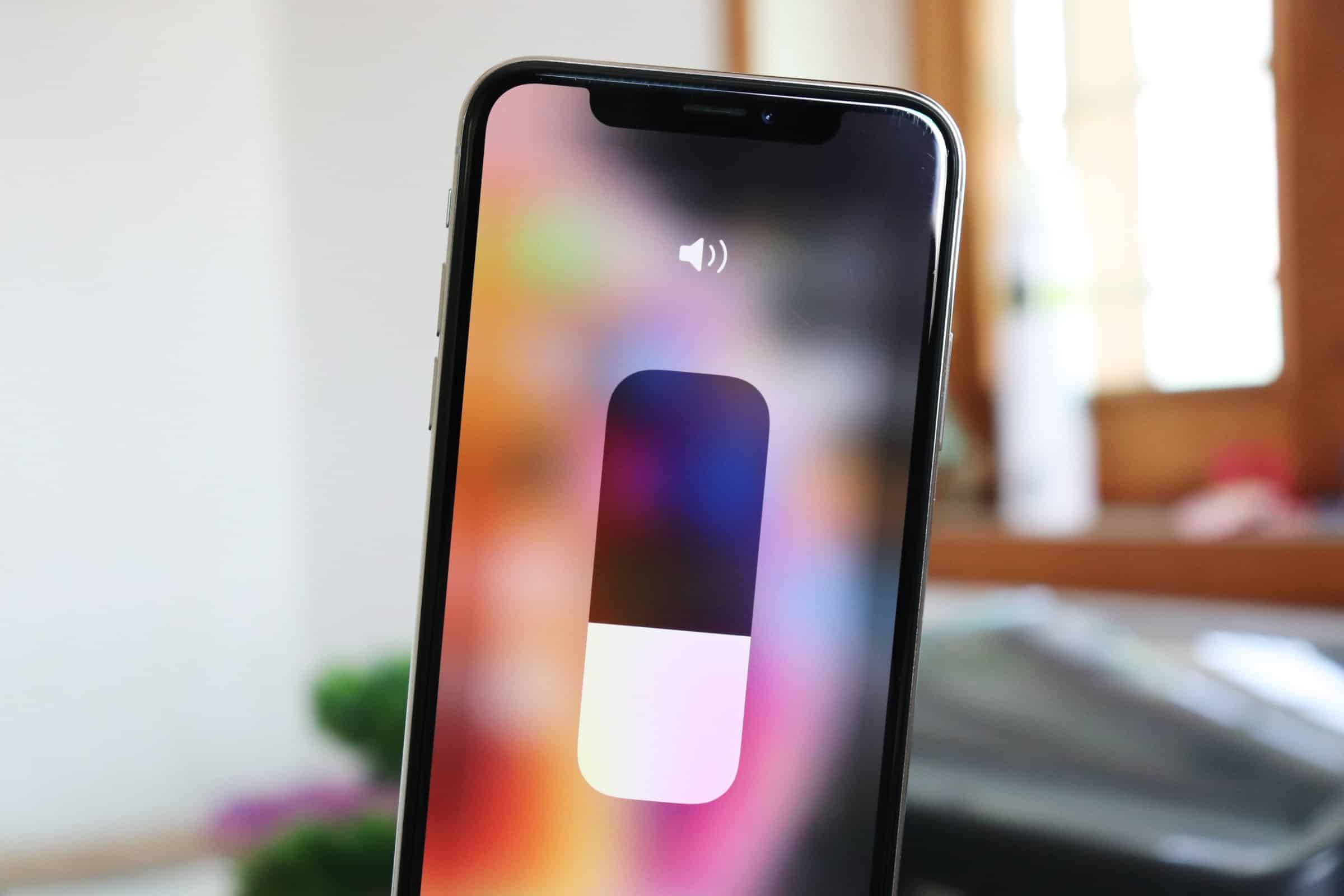 iPhone XS Max volume buttons not working? Here’s quick a fix