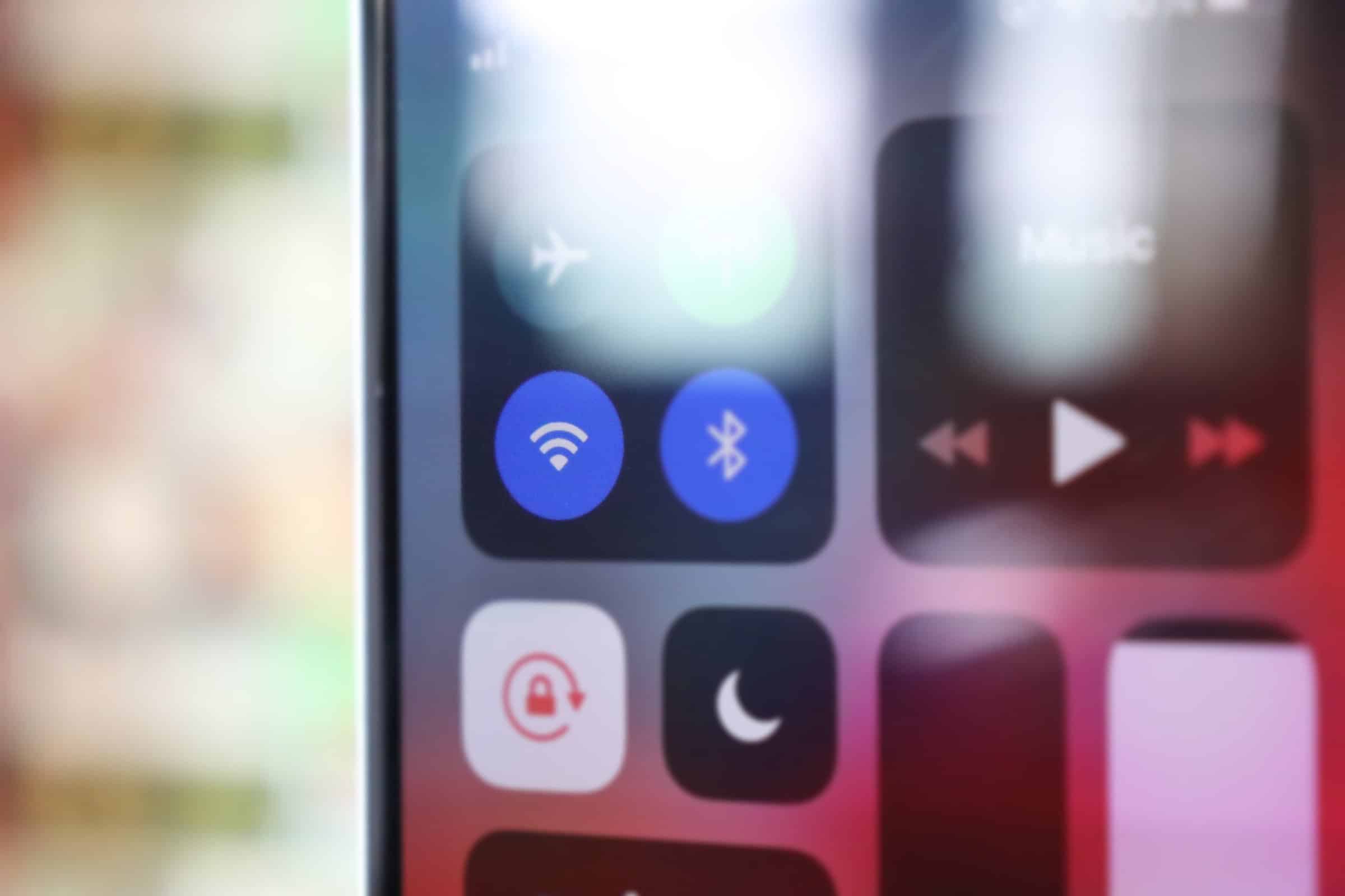 FIX: iPhone XS Slow WiFi Speed Problem