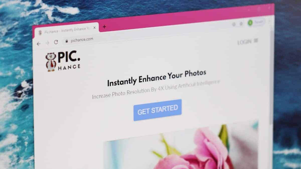 Increase any Image’s Resolution by 4X using AI powered Pic.Hance tool