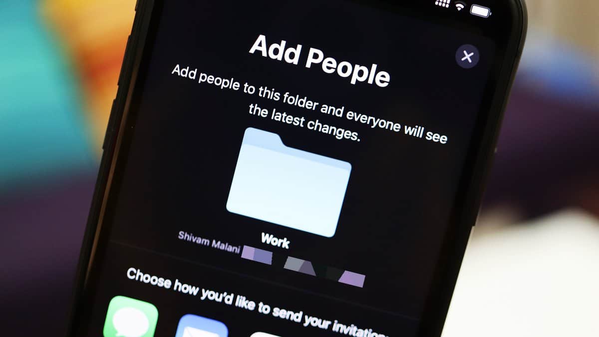 How to Share a Folder in iCloud Drive on iPhone